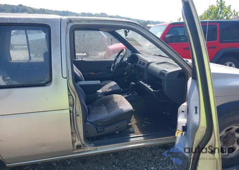 1995 Nissan Pathfinder Xe/Le из США, поврежденный, VIN JN8HD17S4SW062977